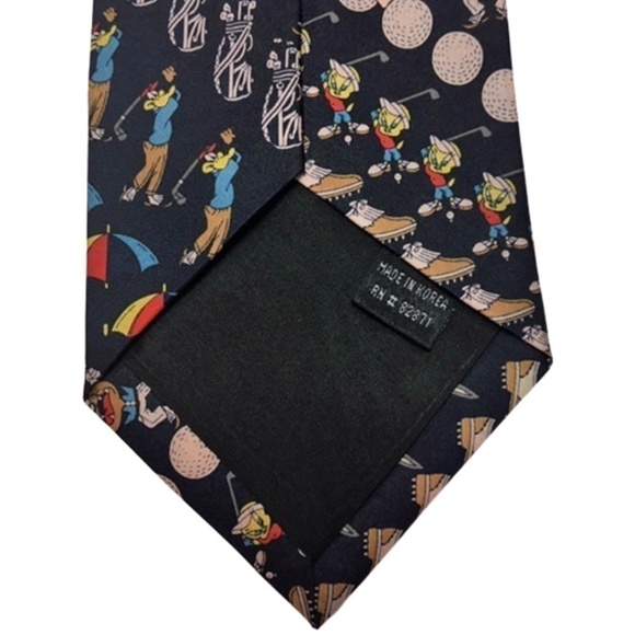 LOONIE Tunes Necktie Tie Bugs Bunny Goofy Tasmanian Devil 100% Silk Golf Motif - Picture 3 of 9